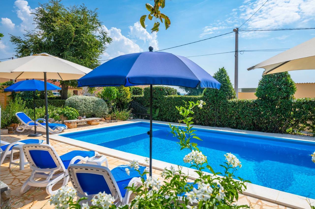 Villa Margerita With Private Pool, Yard And Parking Каштелир Екстер'єр фото