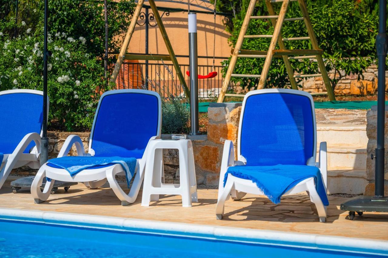 Villa Margerita With Private Pool, Yard And Parking Каштелир Екстер'єр фото
