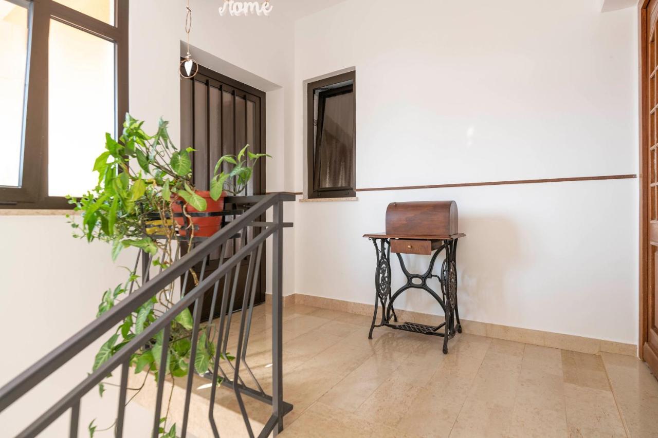 Villa Margerita With Private Pool, Yard And Parking Каштелир Екстер'єр фото